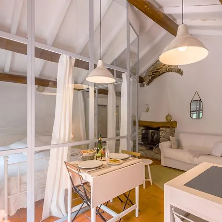 Aromi Nel Borgo - Gems In A Medioeval Village